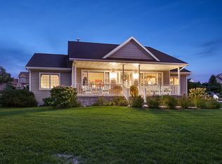 2882 Nicolet Dr, Green Bay, WI 54311