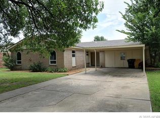 210 E Evergreen Ave S, Skiatook, OK 74070