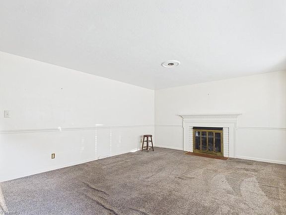 5th image of 5164 Southland Dr