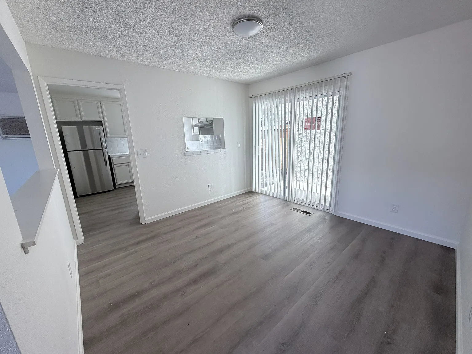 3 bed, 1520 sqft, $4,900 — Photo 2