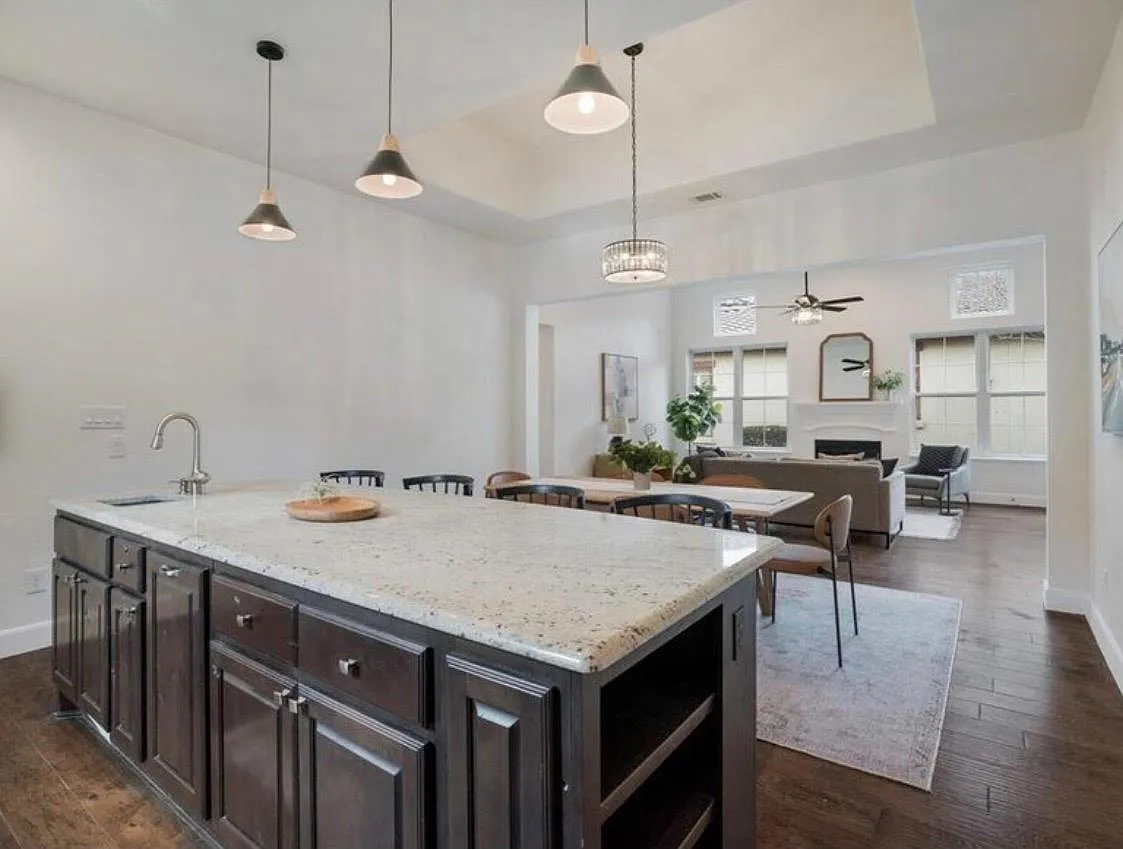 2 bed, 2.0 bath, 1815 sqft, $3,500 — Photo 3