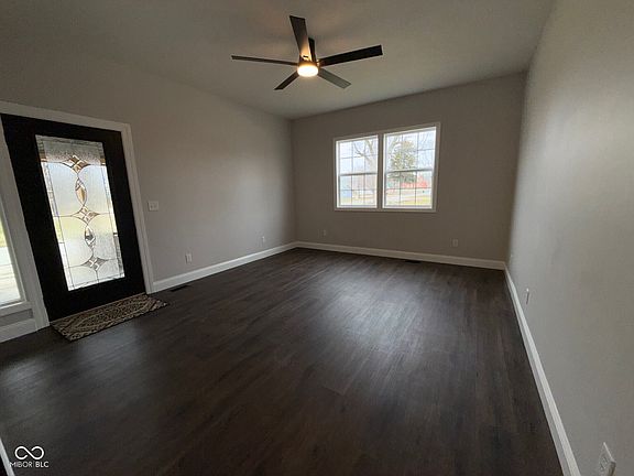 4th image of 402 S Mulberry St