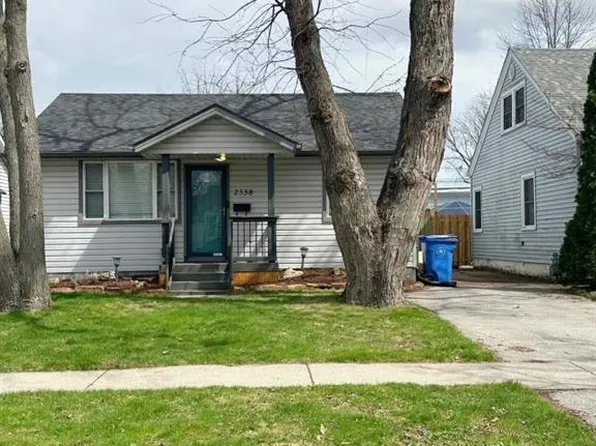 2338 Parent Ave, Windsor, ON N8W 2E5