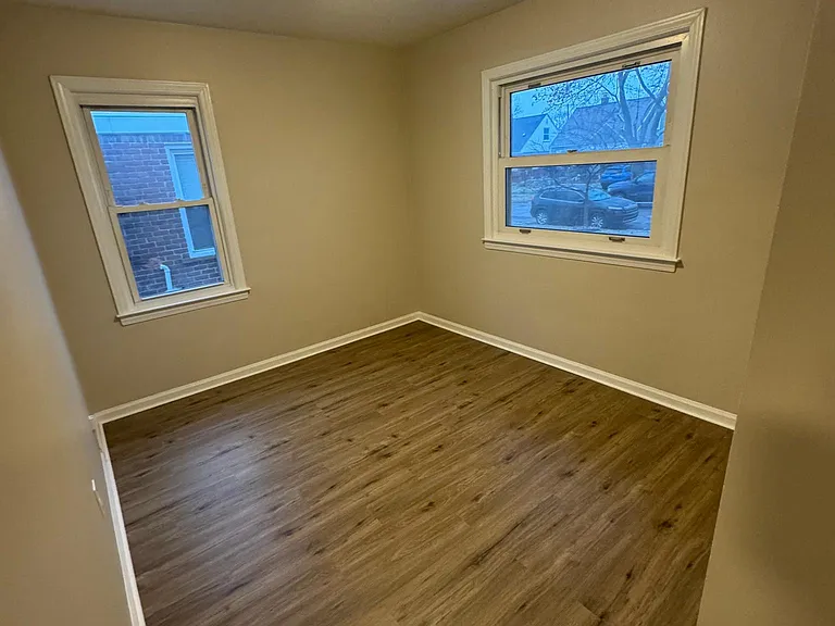 3337 Croissant St — Photo 8
