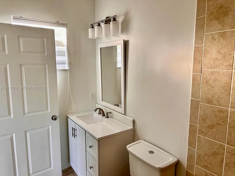 2301 Wilson St — Photo 18