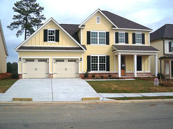 2nd image of 220 Sunbury Dr