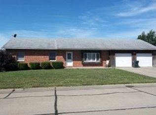 1925 Lake Dr, Fulton, MO 65251