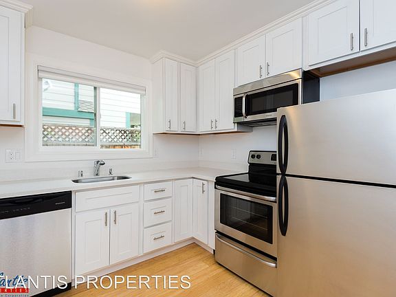 4th image of 315 Beemer Ave APT 3