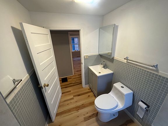 2nd image of 2030 Dodge Ave APT 2