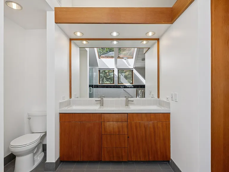 3340 Woodside Rd — Photo 15