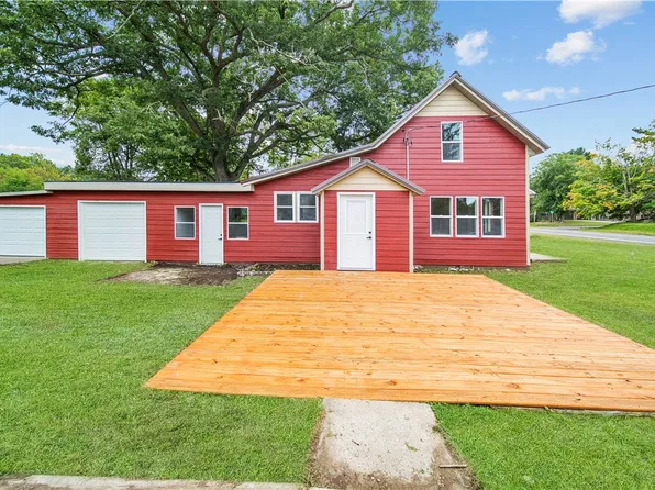 209 E North Avenue, Luck, WI 54853