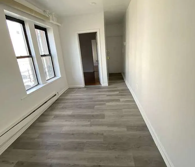 80 Linden St #1 — Photo 2