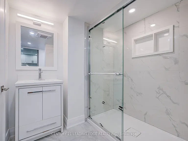 46 Hinchley Wood Grv #BASEMENT — Photo 15