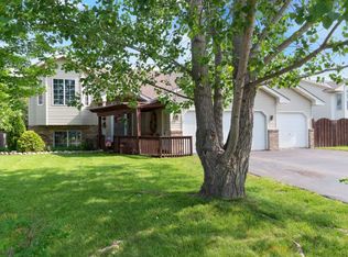 609 Nordic Ln, Buffalo, MN 55313