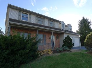 272 Mason Dr, Ephrata, PA 17522