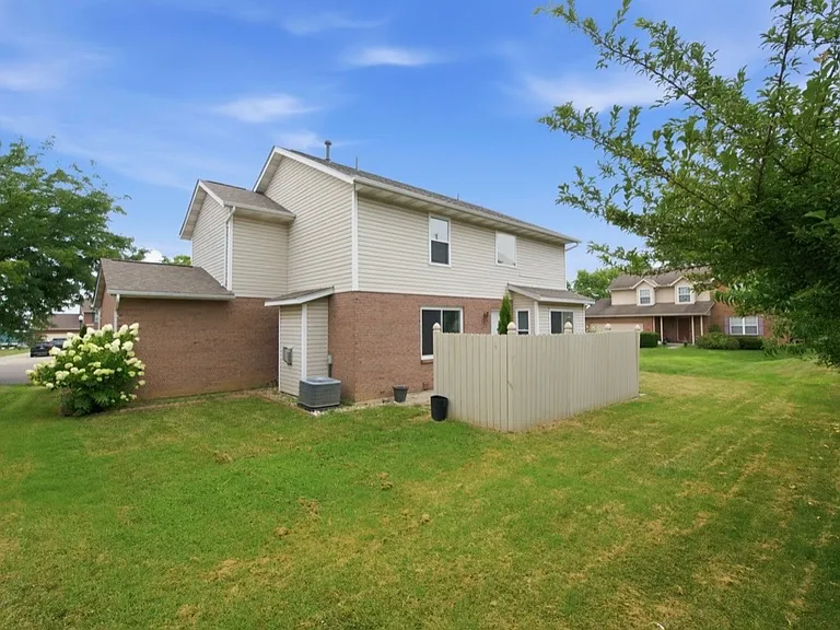 7649 Tollgate Ct — Photo 38