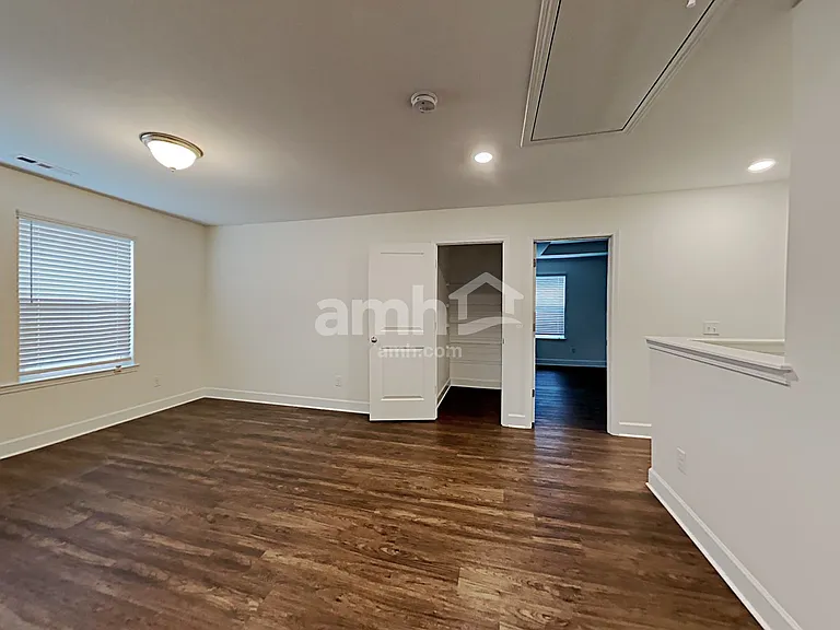 5075 Trailwater Dr — Photo 11