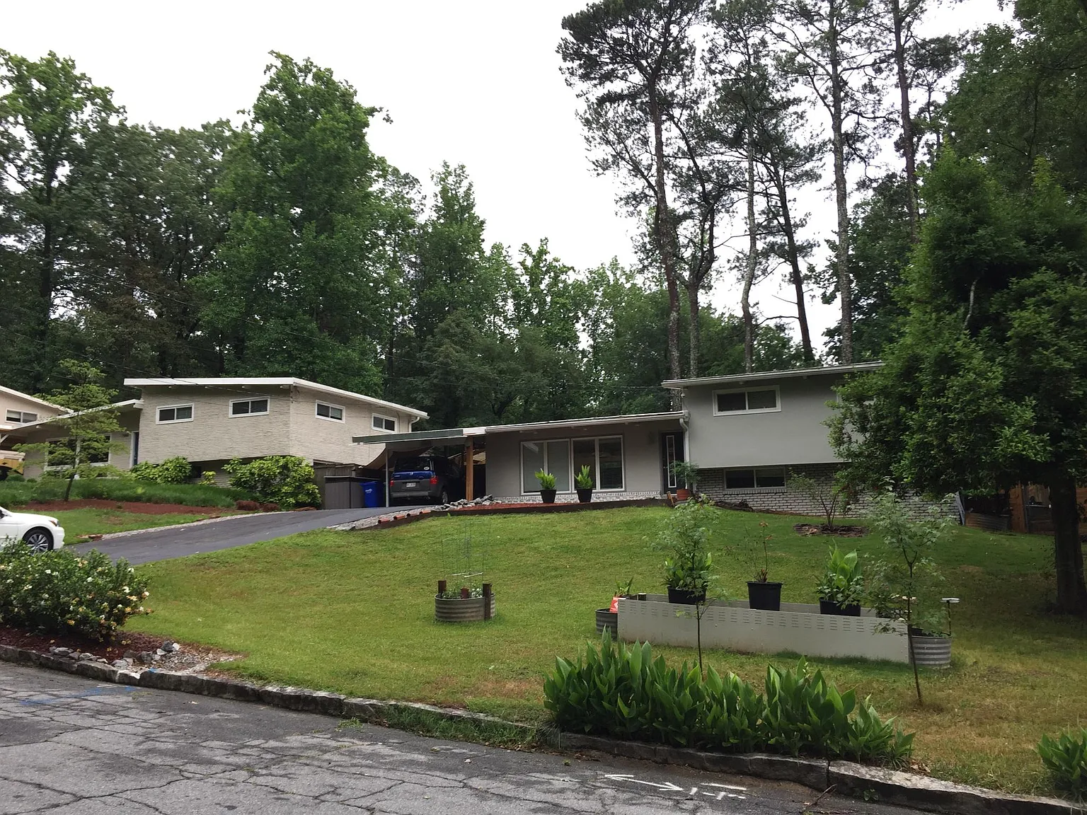 1685 Cotswold Dr NE — Photo 4