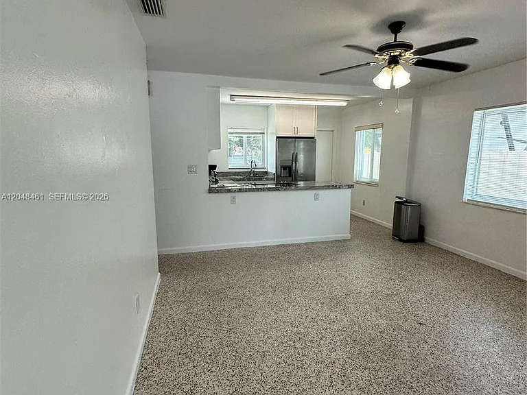 400 NW 61st Ave — Photo 4
