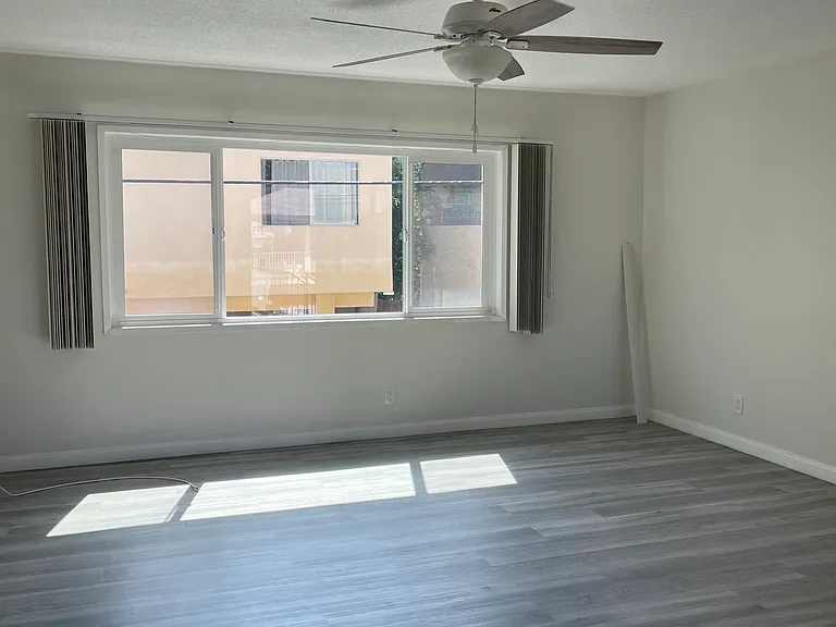 1417 Armacost Ave #18 — Photo 6