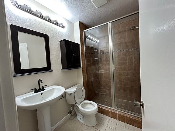 5th image of 354 N Via Colinas