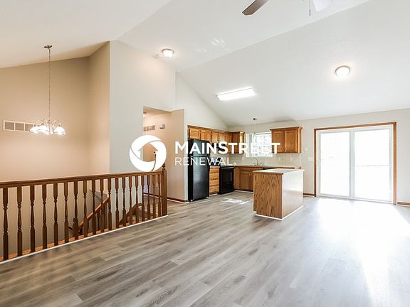 4th image of 15504 Vicie Ave