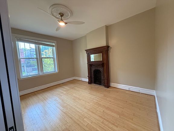 4th image of 3829 Fairview Ave