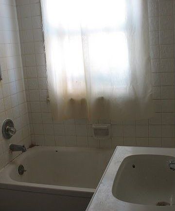 4th image of 512 Blair Ave