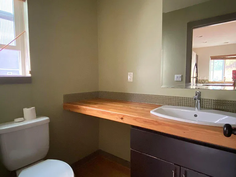 4034 Pasadena Pl NE — Photo 15