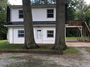 8150 Kenyon Dr SE, Warren, OH 44484