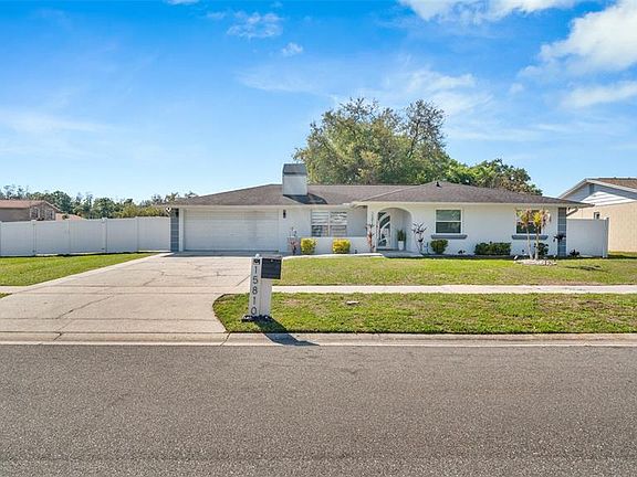 5th image of 15810 Sea Oats Pl