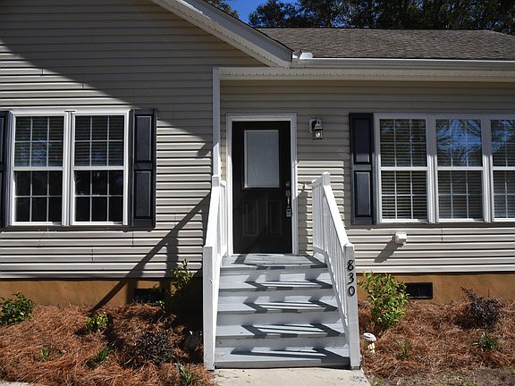 3rd image of 830 Jordan St