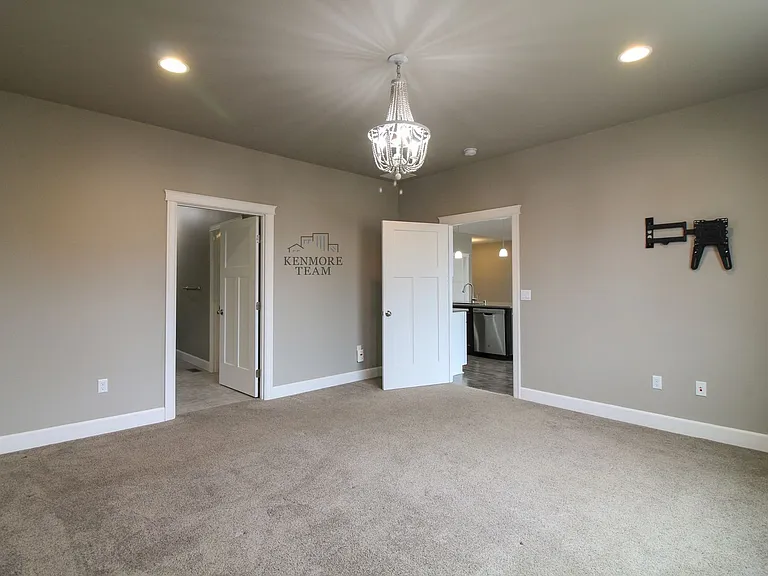 1711 S Dewberry Pl — Photo 6