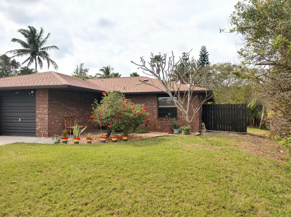 155 Normandy Pl, Melbourne Beach, FL 32951