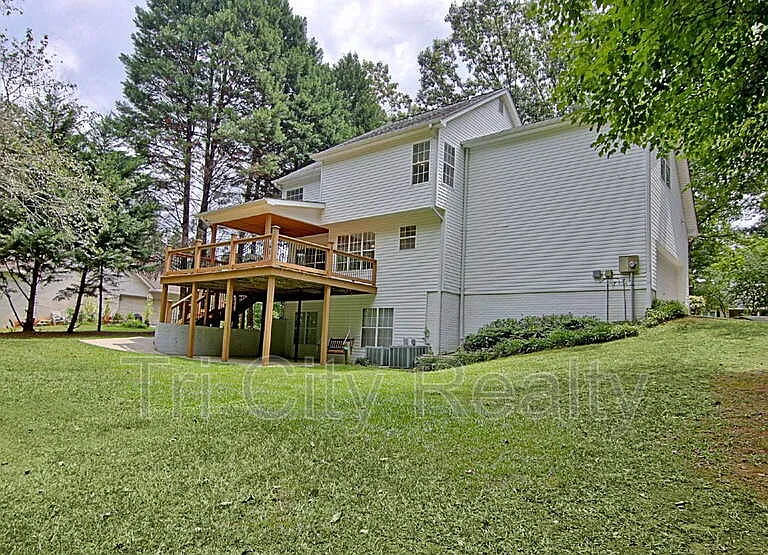 49 Montrose Ln — Photo 89