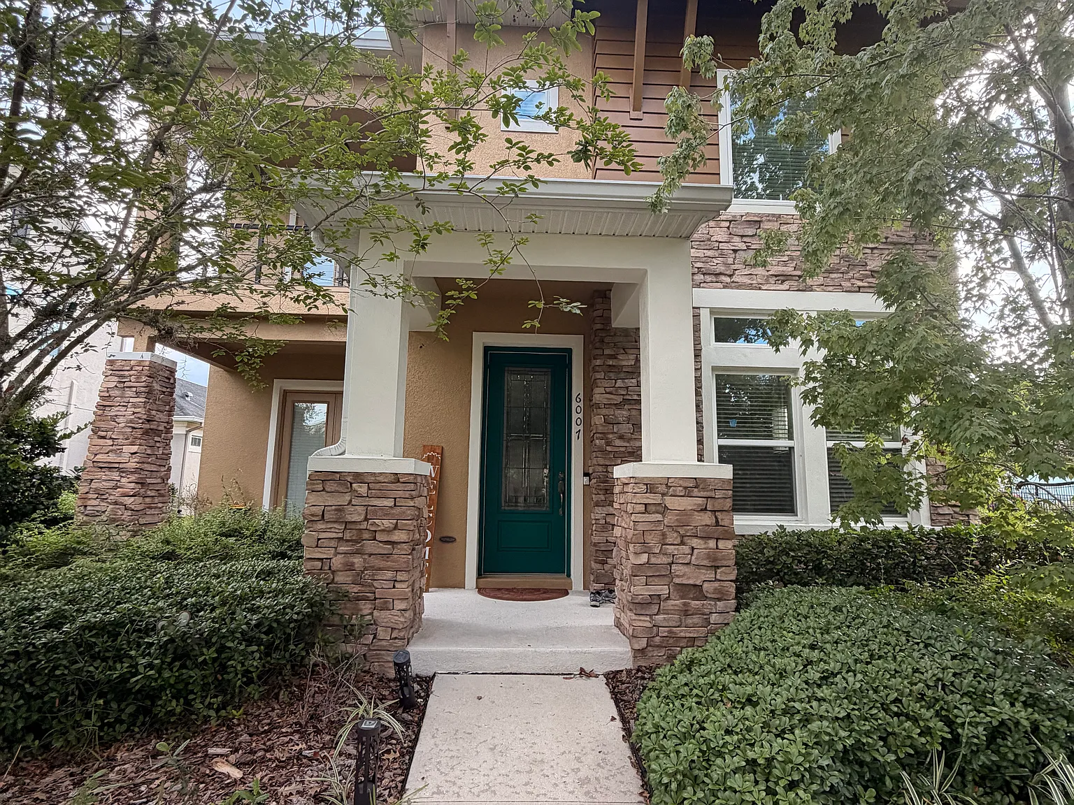 4 bed, 3041 sqft, $3,850 — Photo 1