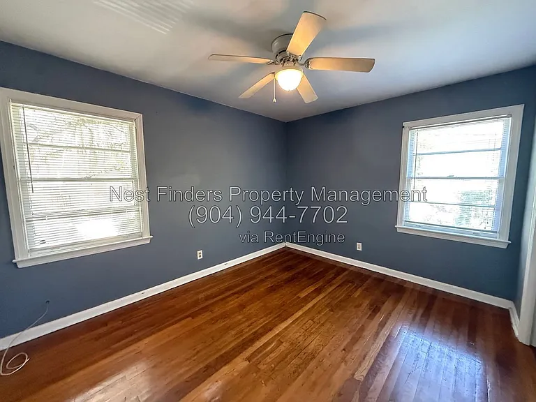 3553 Oak St #4 — Photo 10