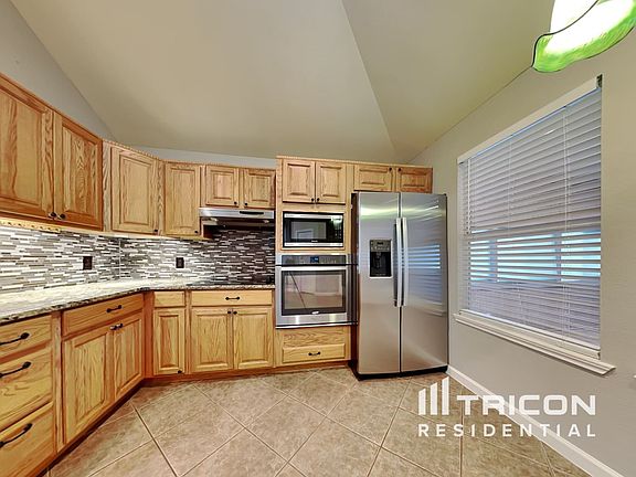 5th image of 1240 Estival Dr