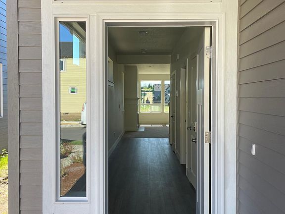 5th image of 11008 NE 135th Ave