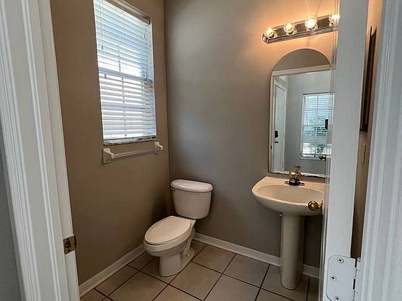 4th image of 12024 Deacons Croft Ln