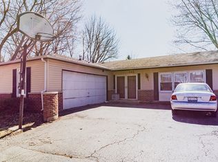 141 Camelot Way, Bolingbrook, IL 60440