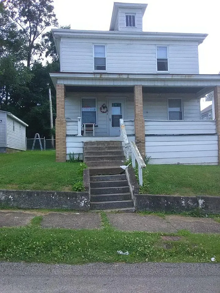 36 North Ave photo 1