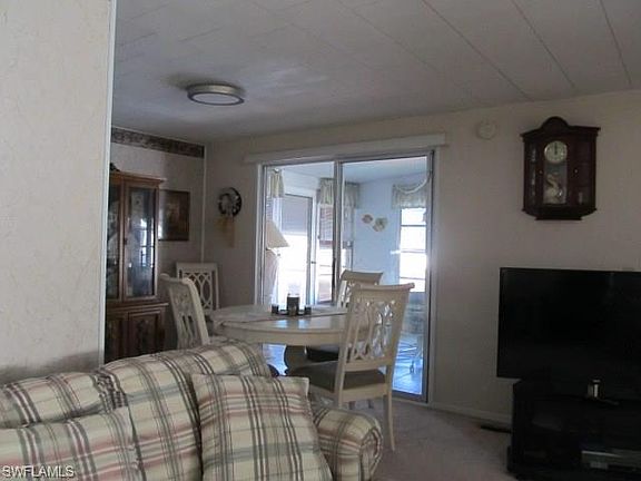 4th image of 11570 Dogwood Ln