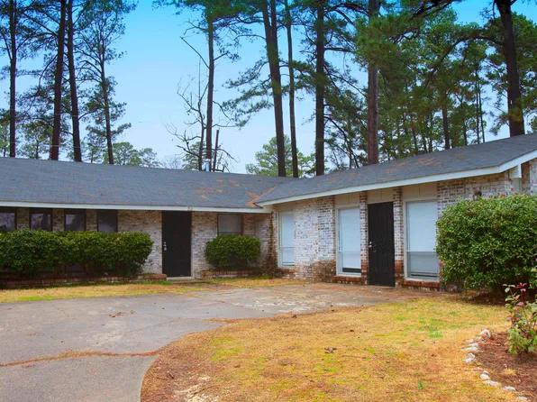 52 Saxony Cir, Little Rock, AR 72209