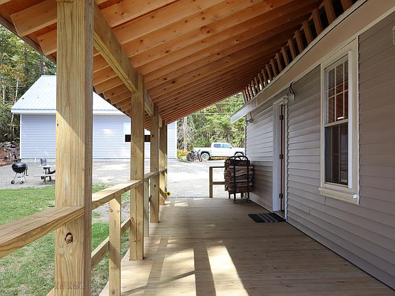 4th image of 35 Cove Lane