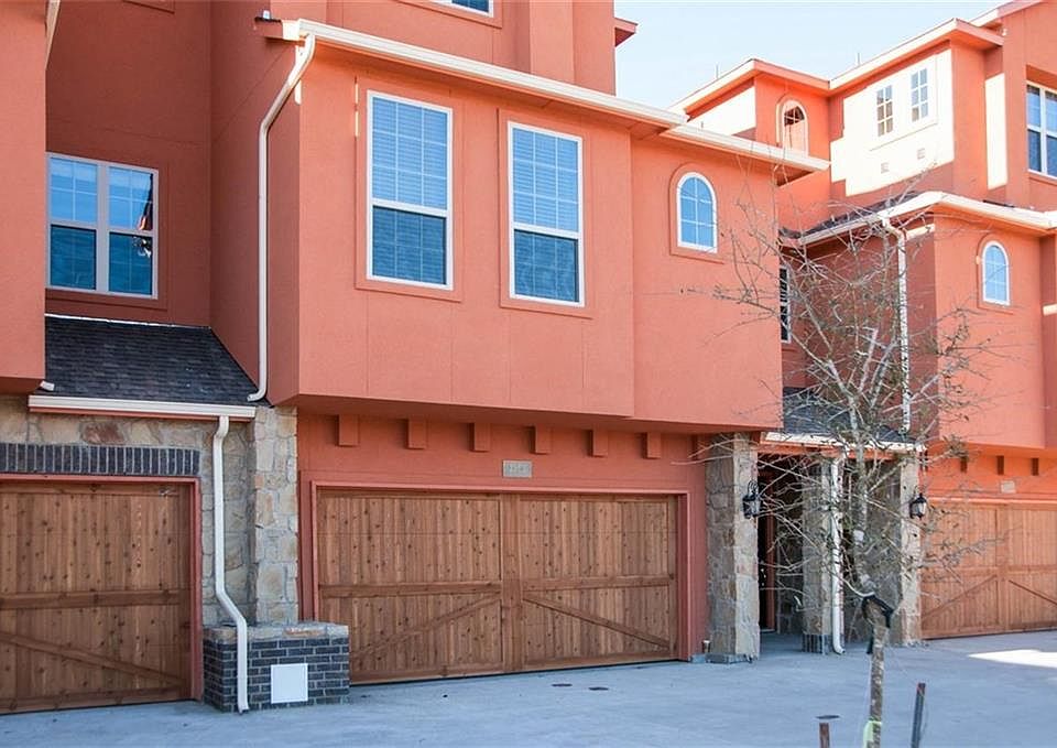 1st image of 7315 Venice Dr Unit 3