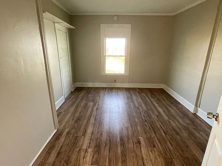 303 Prospect St — Photo 3