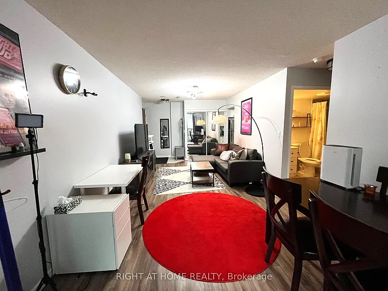 3 Pemberton Ave #401 — Photo 5