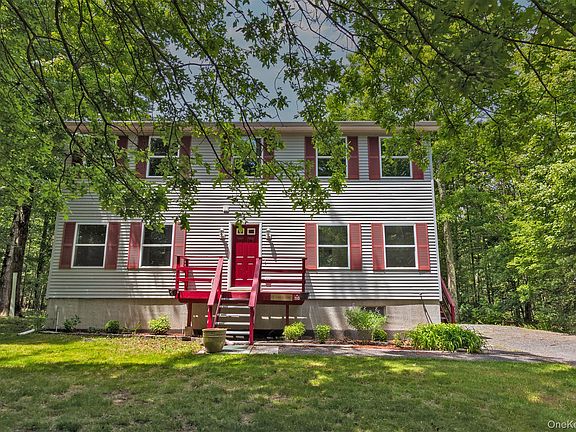 2nd image of 10 Lairds Court