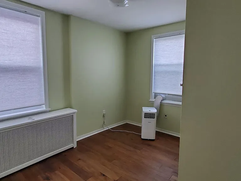 1033 Jackson St — Photo 44